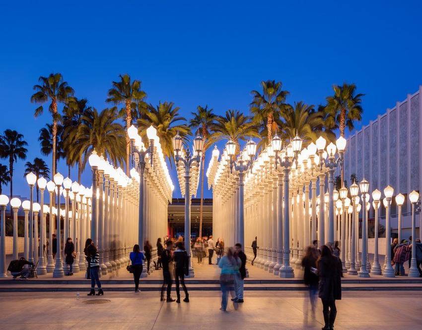 Urban Light at LACMA on Museum Row at dusk