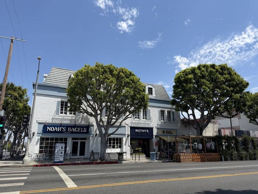 Shops on Larchmont Boulevard in the morning