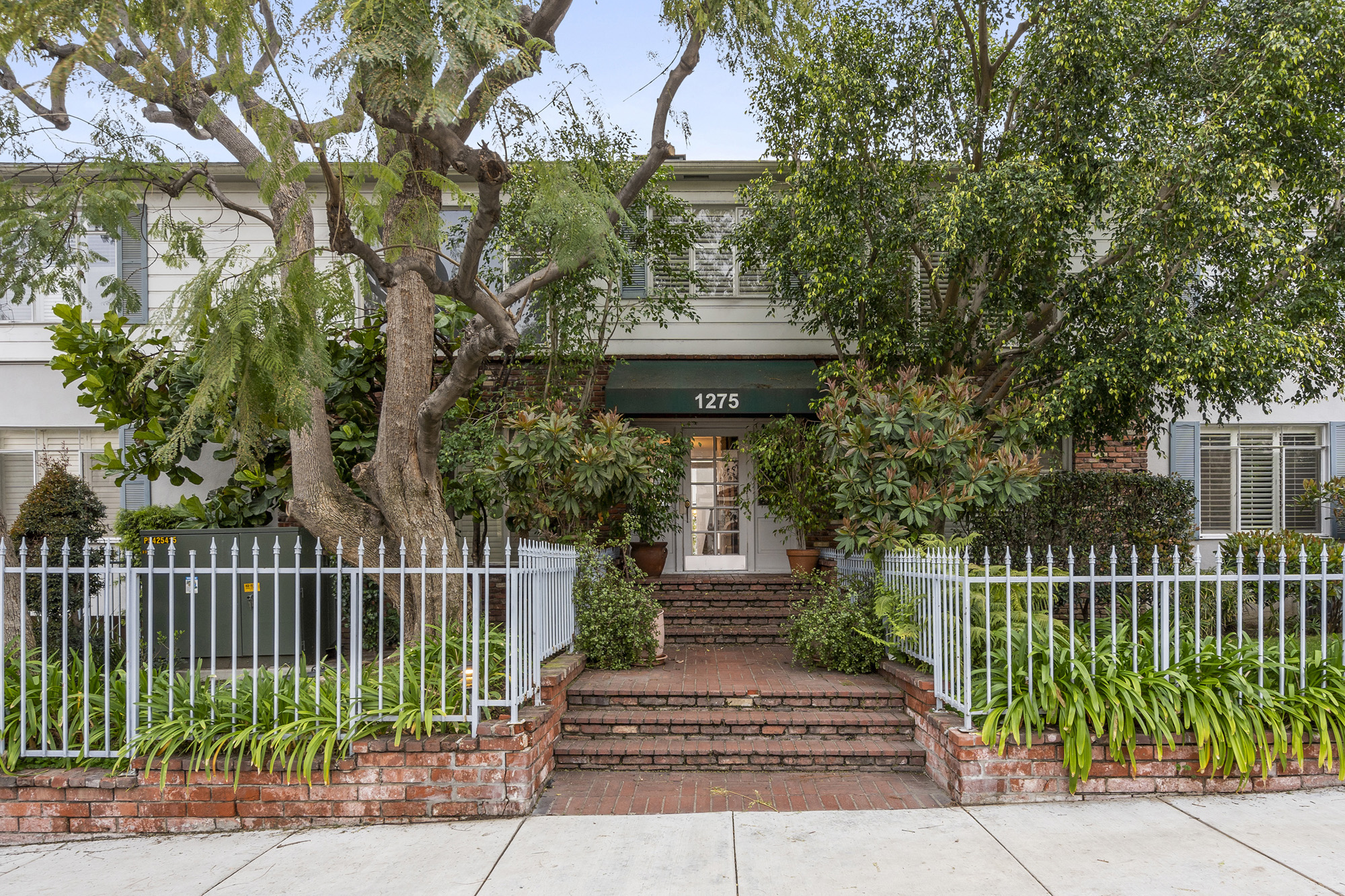 1275 Harper Condos in West Hollywood