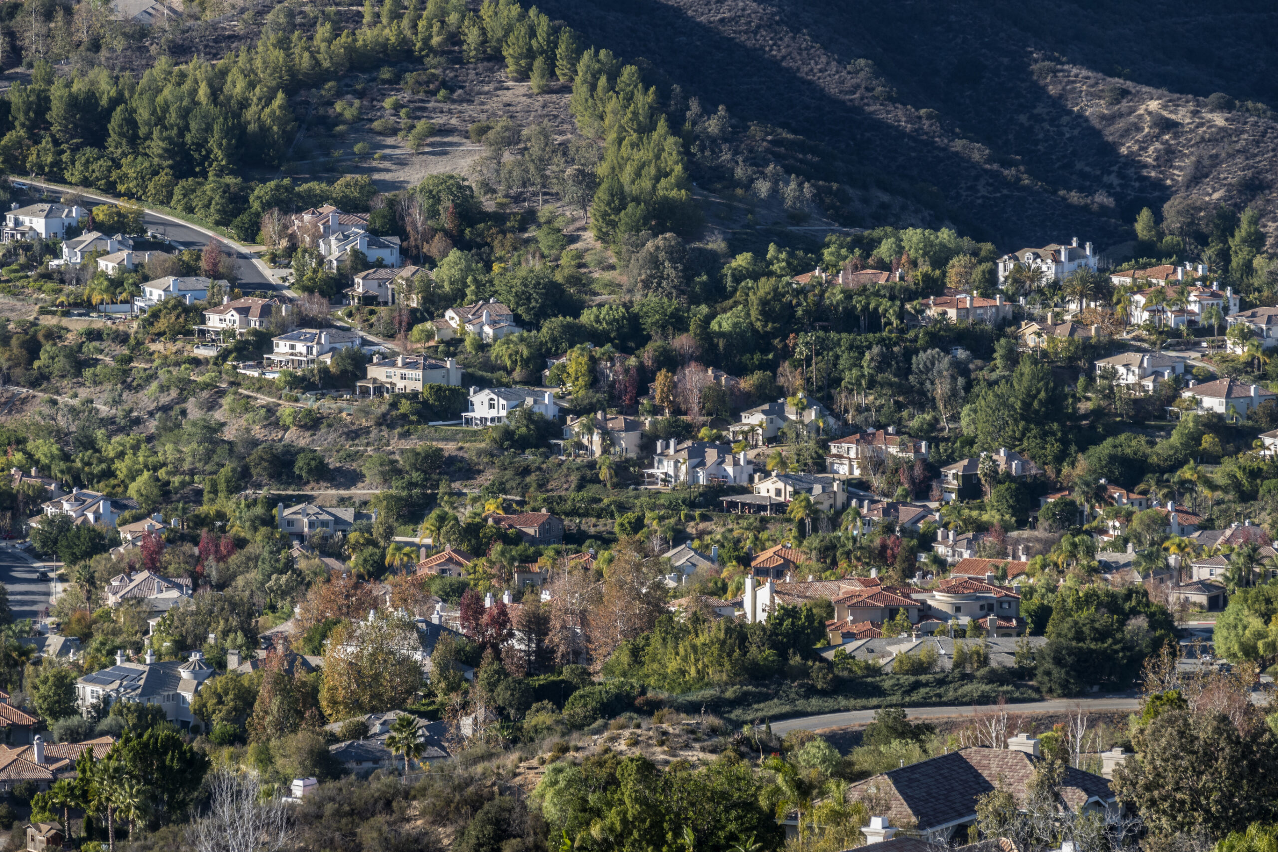 The Gated Communities of Calabasas: A Guide