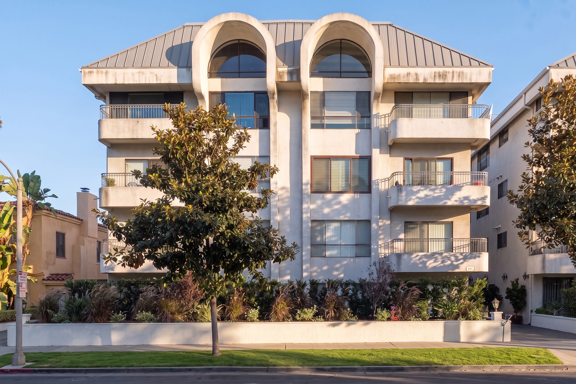 Park Beverly condos in Beverly Hills, CA