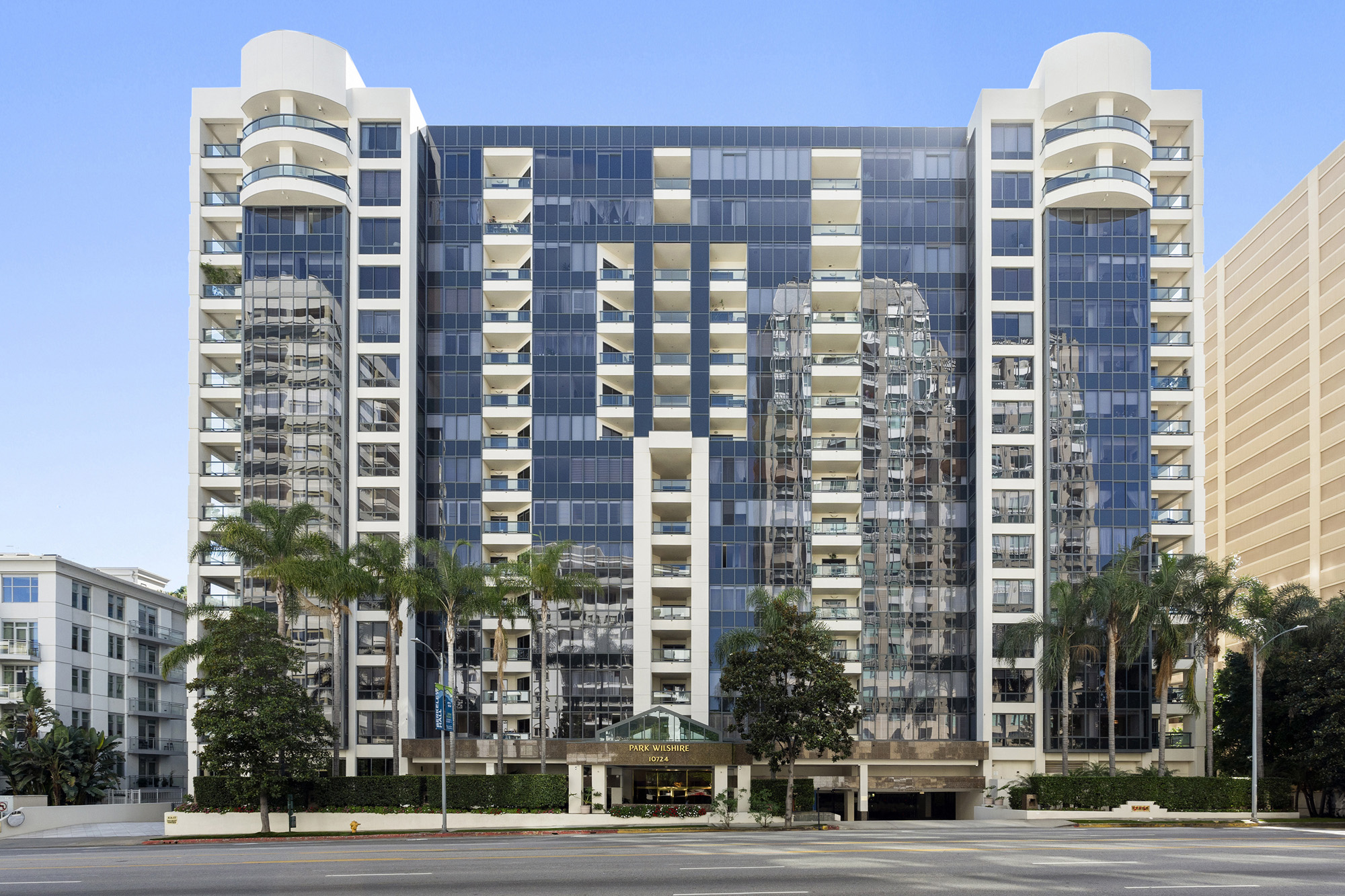 Park Wilshire condominiums in Los Angeles, CA