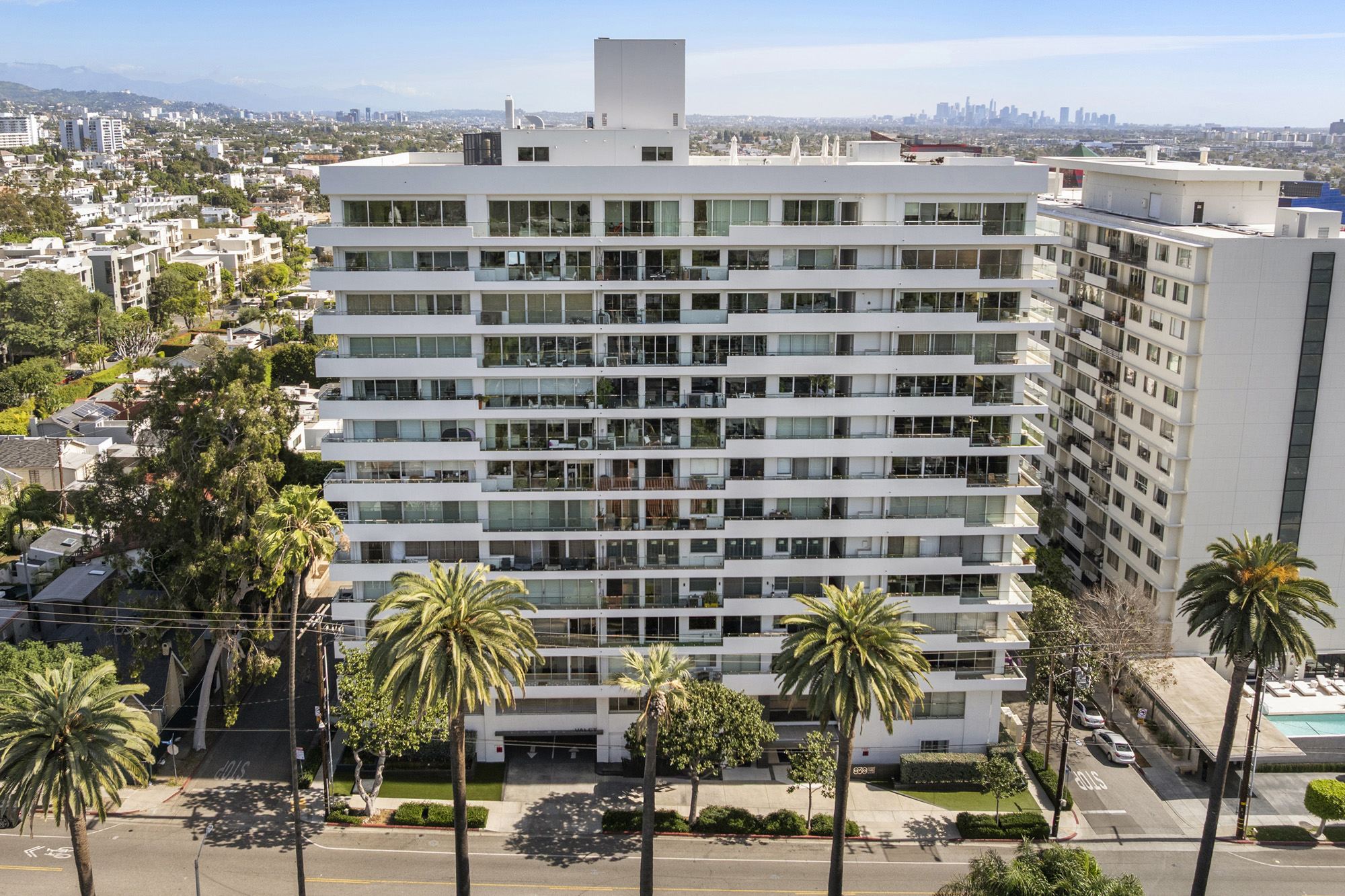 Plaza Towers in West Hollywood, CA