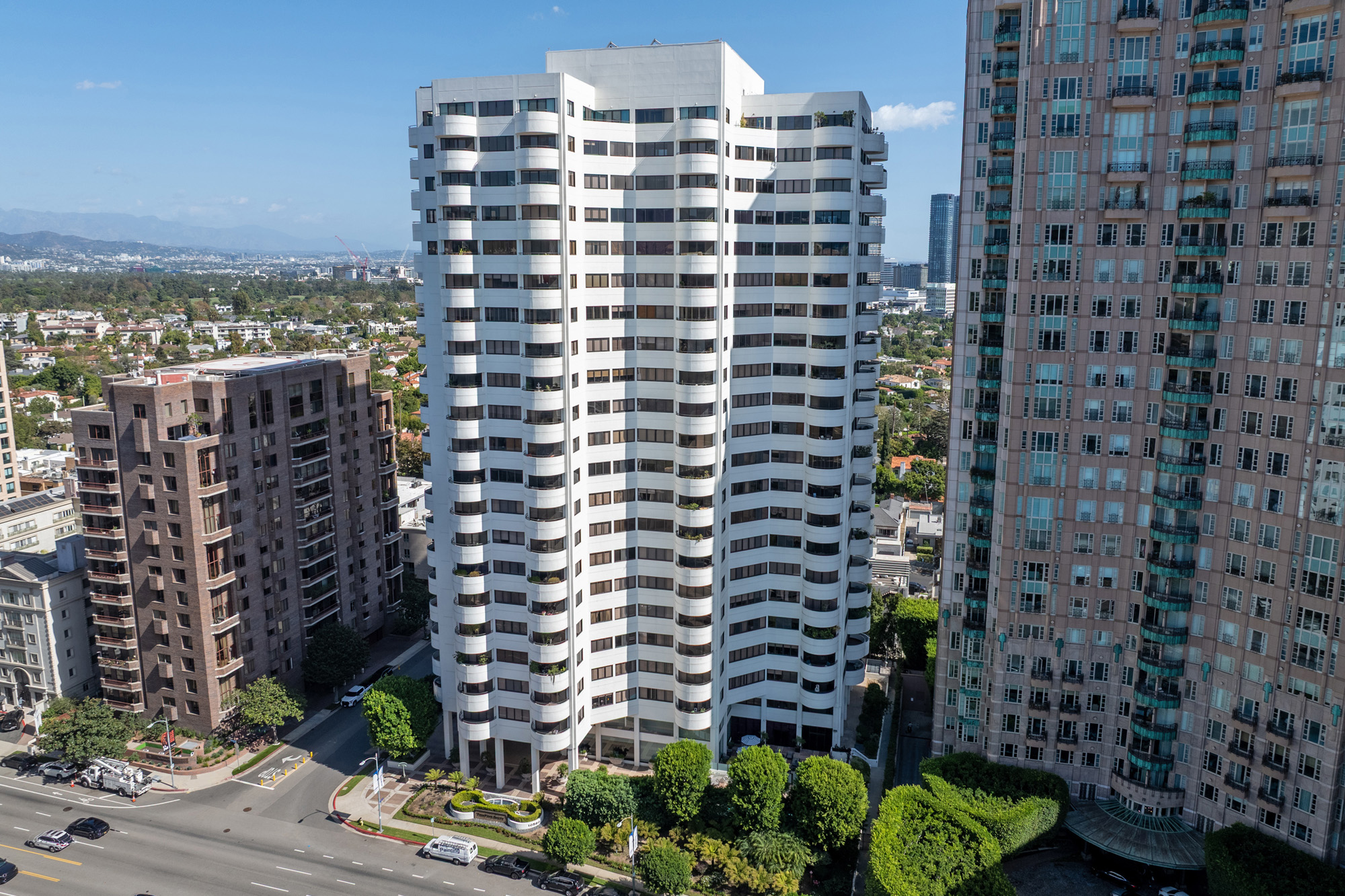 Ten Five Sixty Condominiums