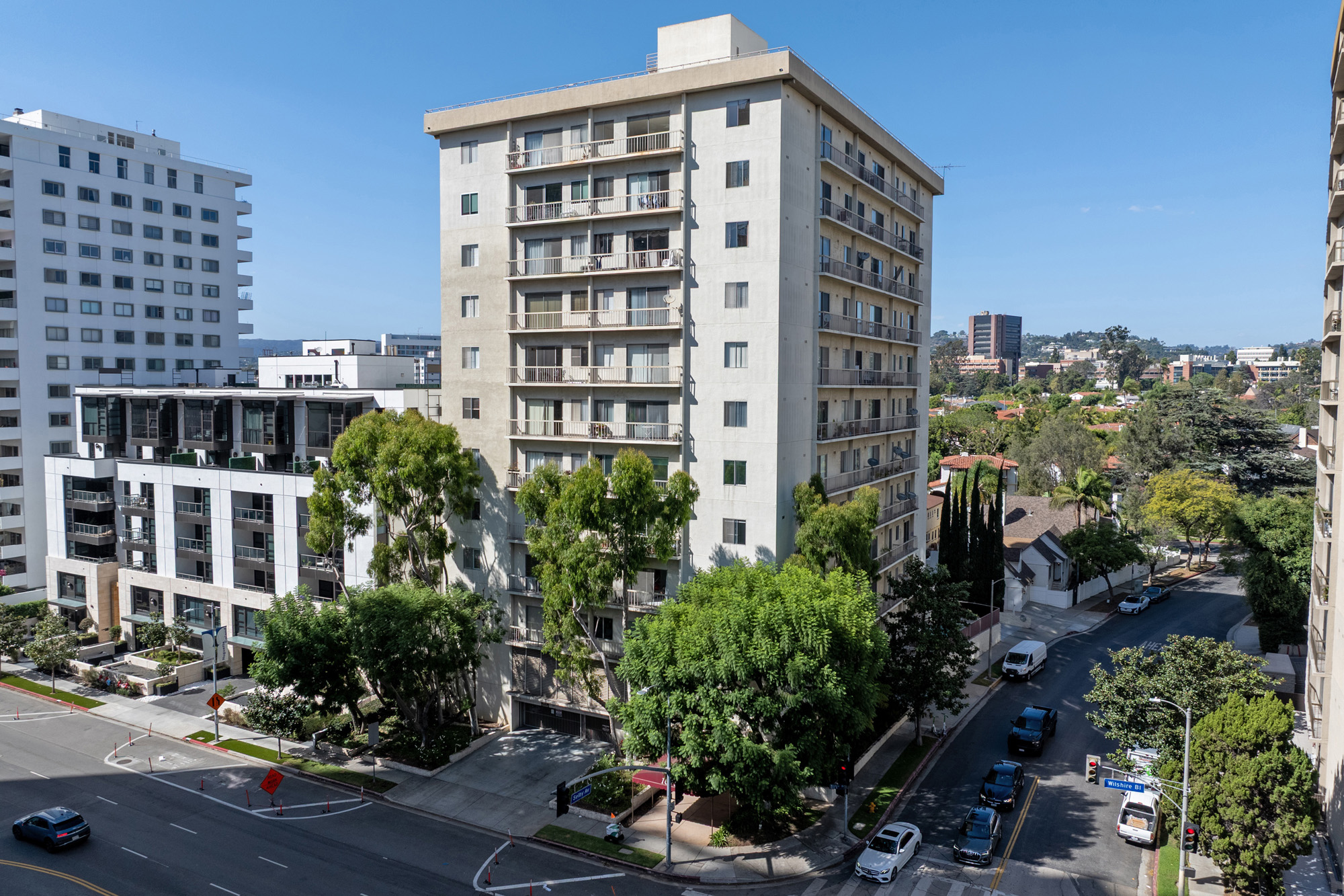 Wilshire Selby West Condominiums